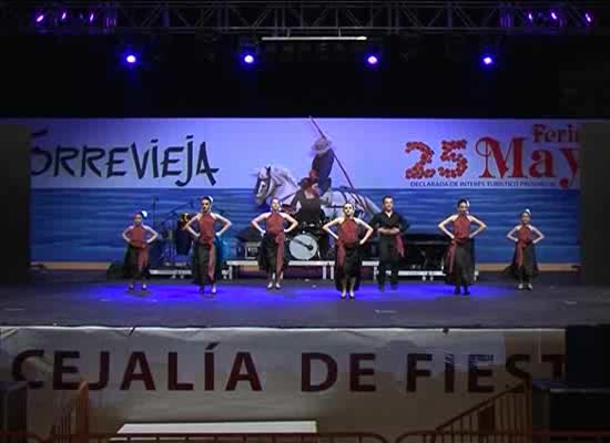 Actuación de la Academia de Baile de Lola Morales